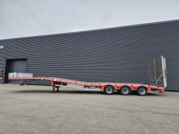 3 x steering axle / hydraulic ramp / hydraulic bed